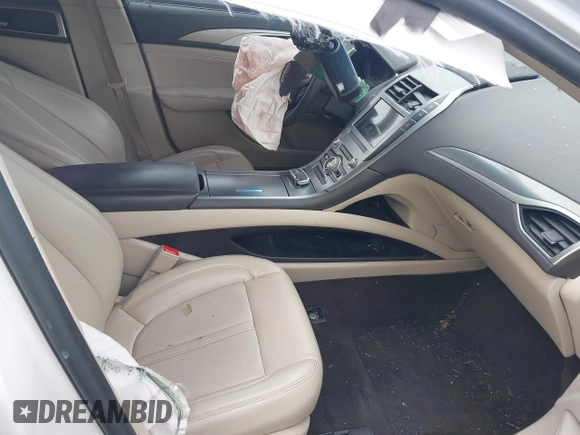 2019 Lincoln MKZ Standard with VIN 3LN6L5A93KR624594, listed as a IAAI auction lot 41379000 with 87,504 mi miles. Bid and sale history available at carsss.com. Image 5.