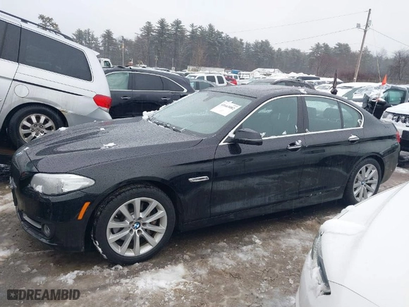 2016 BMW 5 Series 535i xDrive with VIN WBA5B3C55GG259302, listed as a IAAI auction lot 41663082 with 30,006 mi miles. Bid and sale history available at carsss.com. Image 14.