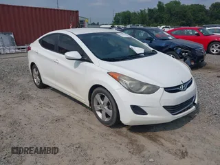2013 Hyundai Elantra GLS z VIN 5NPDH4AE4DH240477, wystawiony jako IAAI lot #42394762 z przebiegiem 265 766 mil mil oraz . Historia ofert i sprzedaży dostępna na DreamBid. Obrazek 1.