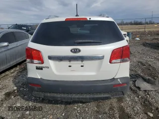 2011 Kia Sorento LX with VIN 5XYKT3A14BG045402, listed as a Copart auction lot 47060655 with 180,982 mi miles and Clean Title. Bid and sale history available at carsss.com. Image 6.
