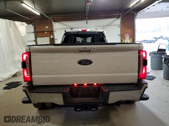 2024 Ford F-350 XL z VIN 1FT8W3DT0REF92720, wystawiony jako Copart lot #52730575 z przebiegiem 14 577 mil mil oraz Szkoda całkowita • Salvage title. Historia ofert i sprzedaży dostępna na DreamBid. Obrazek 6.