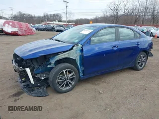 2023 Kia Forte LXS z VIN 3KPF24AD1PE602579, wystawiony jako IAAI lot #41760080 z przebiegiem 28 424 mil mil oraz . Historia ofert i sprzedaży dostępna na DreamBid. Obrazek 19.