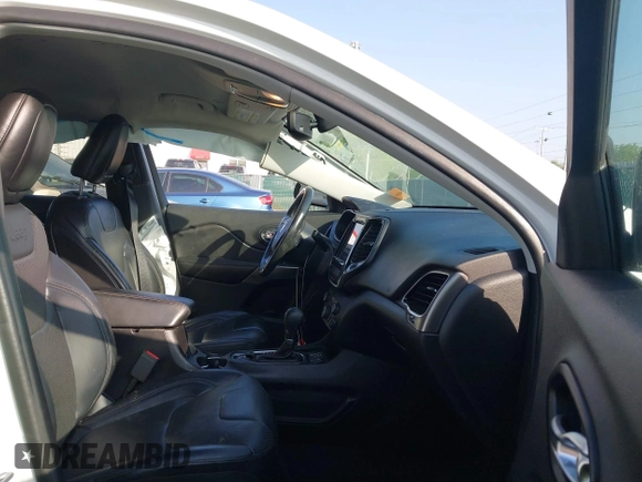 2019 Jeep Cherokee Limited with VIN 1C4PJLDX9KD110531, listed as a IAAI auction lot 42274064 with 87,450 mi miles and . Bid and sale history available at DreamBid. Image 5.