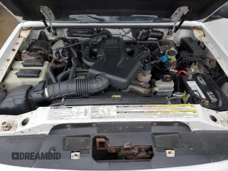 2000 Ford Explorer XLT z VIN 1FMZU73E2YZB82279, wystawiony jako Copart lot #86607864 z przebiegiem 46 620 mil mil oraz Szkody całkowita. Historia ofert i sprzedaży dostępna na DreamBid. Obrazek 12.