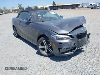 2017 BMW 2 Series 230i z VIN WBA2K9C34H7A26309, wystawiony jako IAAI lot #42304310 z przebiegiem 52 642 mil mil oraz . Historia ofert i sprzedaży dostępna na DreamBid. Obrazek 1.