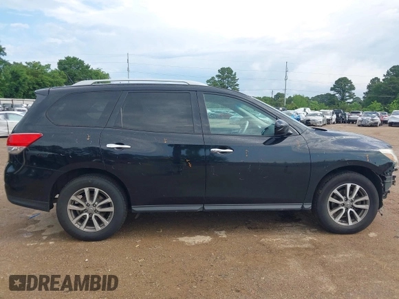 2015 Nissan Pathfinder SL with VIN 5N1AR2MM7FC656931, listed as a IAAI auction lot 42092907 with 156,529 mi miles and . Bid and sale history available at DreamBid. Image 19.
