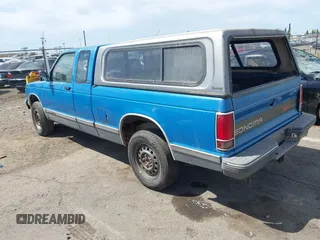 1992 GMC Sonoma with VIN 1GTDT19Z8N8524005, listed as a IAAI auction lot 42007337 with 216,704 mi miles and . Bid and sale history available at DreamBid. Image 3.