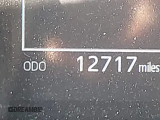2024 Toyota Camry LE z VIN 4T1R11AK6RU888622, wystawiony jako IAAI lot #41102520 z przebiegiem 12 717 mil mil oraz . Historia ofert i sprzedaży dostępna na DreamBid. Obrazek 15.