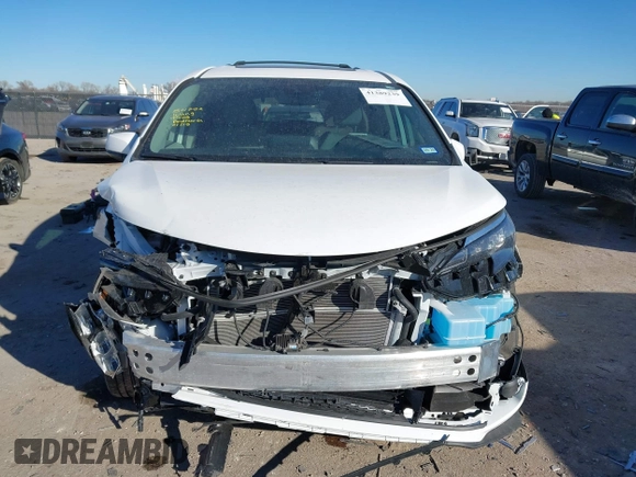 2024 Toyota Sienna LE with VIN 5TDBRKEC0RS217006, listed as a IAAI auction lot 41389239 with 23,983 mi miles. Bid and sale history available at carsss.com. Image 12.