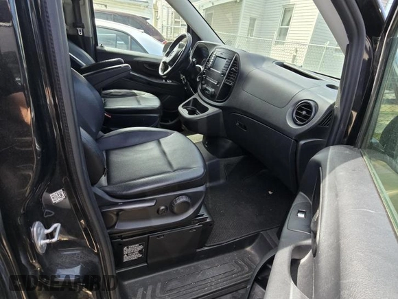 2018 Mercedes-Benz Metris Passenger with VIN WD4PG2EE3J3414745, listed as a Copart auction lot 54198235 with 159,046 mi miles and Clean title. Bid and sale history available at DreamBid. Image 5.