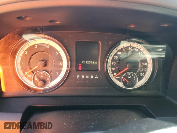 2016 Ram 1500 Express z VIN 1C6RR7FG5GS153876, wystawiony jako Copart lot #50232525 z przebiegiem 211 257 mil mil oraz Szkoda całkowita • Salvage title. Historia ofert i sprzedaży dostępna na DreamBid. Obrazek 9.