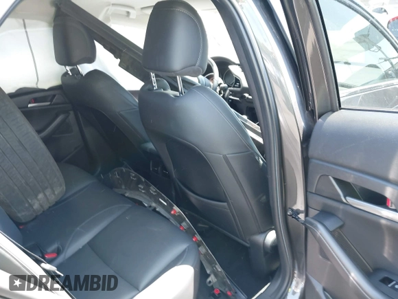 2021 Mazda CX-30 Select z VIN 3MVDMABL3MM233701, wystawiony jako IAAI lot #42086778 z przebiegiem Nie podano mil oraz . Historia ofert i sprzedaży dostępna na DreamBid. Obrazek 8.