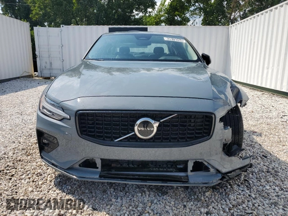 2024 Volvo S60 Core Dark Theme with VIN 7JRL12FK3RG321244, listed as a Copart auction lot 63919284 with 5,887 mi miles and Clean Title. Bid and sale history available at carsss.com. Image 5.