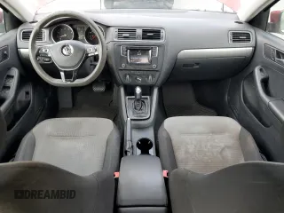 2017 Volkswagen Jetta S z VIN 3VW2B7AJXHM354102, wystawiony jako Copart lot #66042105 z przebiegiem 58 932 mil mil oraz Czysty tytuł • Clean title. Historia ofert i sprzedaży dostępna na DreamBid. Obrazek 8.