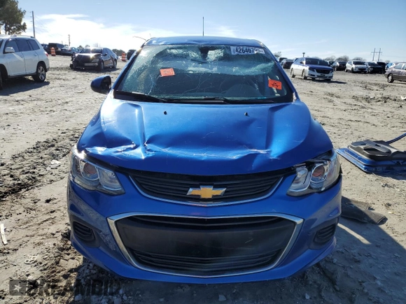 2018 Chevrolet Sonic LT z VIN 1G1JD5SHXJ4123736, wystawiony jako Copart lot #42646795 z przebiegiem 102 620 mil mil oraz Szkoda całkowita • Salvage title. Historia ofert i sprzedaży dostępna na DreamBid. Obrazek 5.