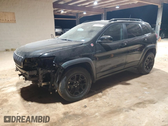 2022 Jeep Cherokee Trailhawk with VIN 1C4PJMBX5ND526816, listed as a Copart auction lot 87394464 with 25,070 mi miles and Salvage Title. Bid and sale history available at carsss.com. Image 1.