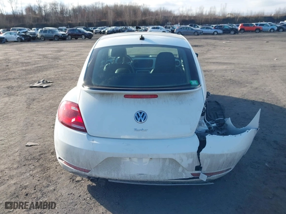 2019 Volkswagen Beetle SE with VIN 3VWJD7AT6KM713525, listed as a IAAI auction lot 41508195 with 73,360 mi miles. Bid and sale history available at carsss.com. Image 16.