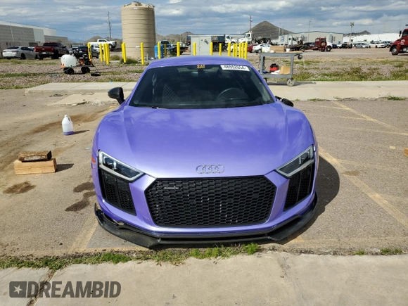 2017 Audi R8 z VIN WUAKBAFX2H7903141, wystawiony jako Copart lot #46552054 z przebiegiem 20 096 mil mil oraz . Historia ofert i sprzedaży dostępna na DreamBid. Obrazek 5.