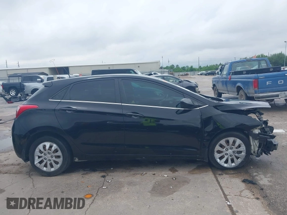 2016 Hyundai Elantra z VIN KMHD35LH9GU327292, wystawiony jako IAAI lot #42093027 z przebiegiem 158 317 mil mil oraz . Historia ofert i sprzedaży dostępna na DreamBid. Obrazek 14.