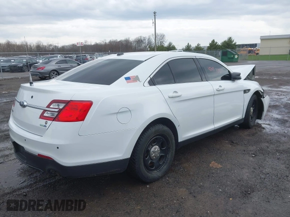 2018 Ford Police Interceptor with VIN 1FAHP2MK6JG137027, listed as a IAAI auction lot 42077115 with 123,851 mi miles and . Bid and sale history available at DreamBid. Image 4.