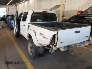 2011 Toyota Tacoma PreRunner with VIN 3TMJU4GN9BM112376, listed as a IAAI auction lot 40884050 with 120,321 mi miles and . Bid and sale history available at DreamBid. Image 3.