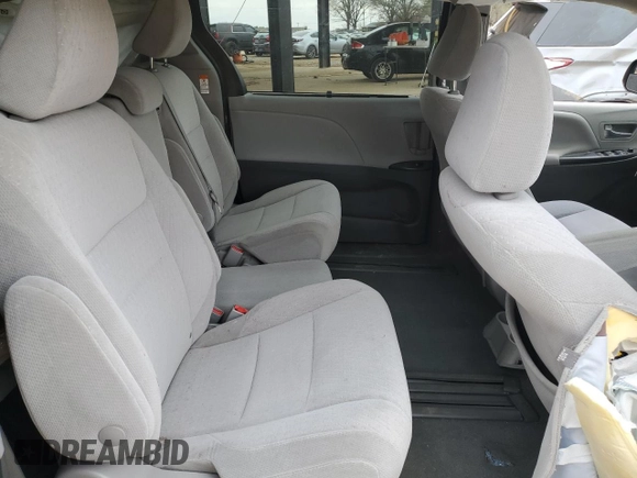 2020 Toyota Sienna LE Auto Access Seat with VIN 5TDKZ3DC7LS070827, listed as a Copart auction lot 45071994 with 101,563 mi miles and Salvage title. Bid and sale history available at DreamBid. Image 11.