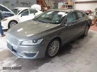 2017 Lincoln MKZ Reserve with VIN 3LN6L5E94HR609427, listed as a IAAI auction lot 41547378 with NaN miles. Bid and sale history available at carsss.com. Image 17.