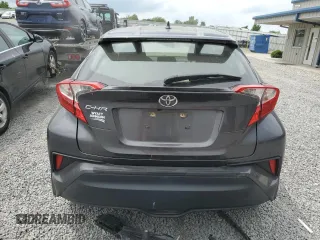 2018 Toyota C-HR XLE z VIN JTNKHMBX2J1011026, wystawiony jako Copart lot #54720135 z przebiegiem 63 614 mil mil oraz Szkoda całkowita • Salvage title. Historia ofert i sprzedaży dostępna na DreamBid. Obrazek 6.