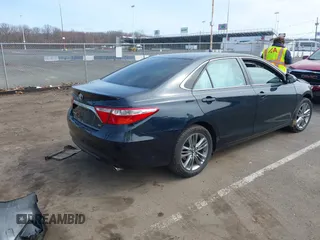2017 Toyota Camry XLE with VIN 4T1BF1FK8HU367511, listed as a IAAI auction lot 41798565 with 97,757 mi miles. Bid and sale history available at carsss.com. Image 4.