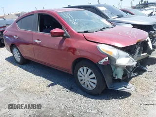 2019 Nissan Versa SV z VIN 3N1CN7AP5KL861668, wystawiony jako IAAI lot #41993381 z przebiegiem 120 408 mil mil oraz . Historia ofert i sprzedaży dostępna na DreamBid. Obrazek 1.