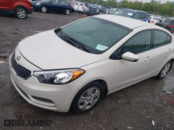 2015 Kia Forte LX with VIN KNAFK4A61F5374690, listed as a IAAI auction lot 42052849 with 47,034 mi miles. Bid and sale history available at carsss.com. Image 2.