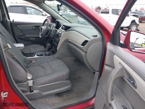 2014 Chevrolet Traverse LT with VIN 1GNKRGKDXEJ326811, listed as a IAAI auction lot 42006727 with 190,612 mi miles. Bid and sale history available at carsss.com. Image 5.