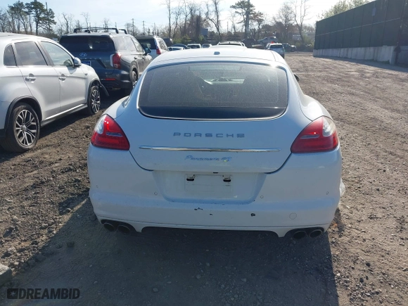 2010 Porsche Panamera S with VIN WP0AB2A79AL063975, listed as a IAAI auction lot 42093122 with 114,908 mi miles. Bid and sale history available at carsss.com. Image 16.
