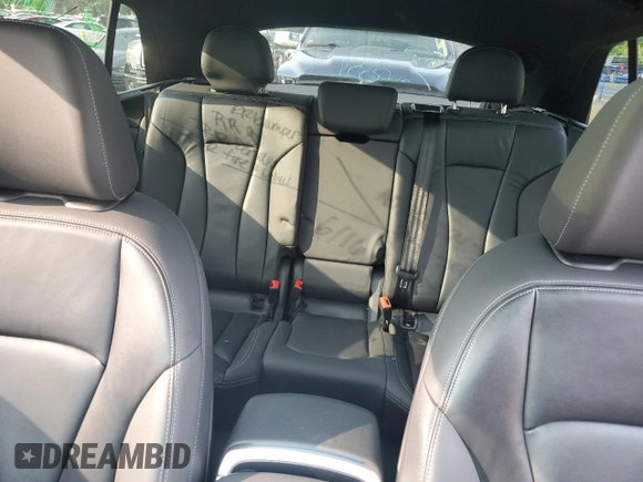 2019 Audi Q8 Premium z VIN WA1AVAF10KD020279, wystawiony jako Copart lot #63042205 z przebiegiem 102 032 mil mil oraz Szkoda całkowita • Salvage title. Historia ofert i sprzedaży dostępna na DreamBid. Obrazek 10.