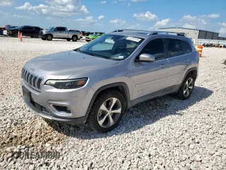 2019 Jeep Cherokee Limited z VIN 1C4PJMDX1KD260641, wystawiony jako Copart lot #61233115 z przebiegiem 138 365 mil mil oraz Szkoda całkowita • Salvage title. Historia ofert i sprzedaży dostępna na DreamBid. Obrazek 1.