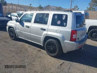 2008 Jeep Patriot Sport с VIN 1J8FT28W88D636040, выставлен на аукционе IAAI как лот 41433558 с пробегом 143 563 миль миль и . История ставок и продаж доступна на DreamBid. Изображение 3.