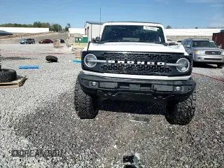 2022 Ford Bronco с VIN 1FMEE5DP6NLB41068, выставлен на аукционе Copart как лот 50778505 с пробегом 70 431 миль миль и Списание • Salvage title. История ставок и продаж доступна на DreamBid. Изображение 14.