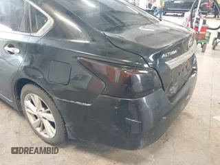 2013 Nissan Altima SV with VIN 1N4AL3AP2DN471865, listed as a IAAI auction lot 41775584 with 188,554 mi miles and . Bid and sale history available at DreamBid. Image 6.