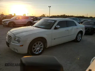 2009 Chrysler 300 with VIN 2C3LA63T39H512125, listed as a Copart auction lot 77184694 with 162,485 mi miles and Salvage Title. Bid and sale history available at carsss.com. Image 1.