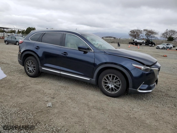2016 Mazda CX-9 Grand Touring with VIN JM3TCBDY3G0116326, listed as a Copart auction lot 47639115 with 70,661 mi miles and Salvage Title. Bid and sale history available at carsss.com. Image 4.