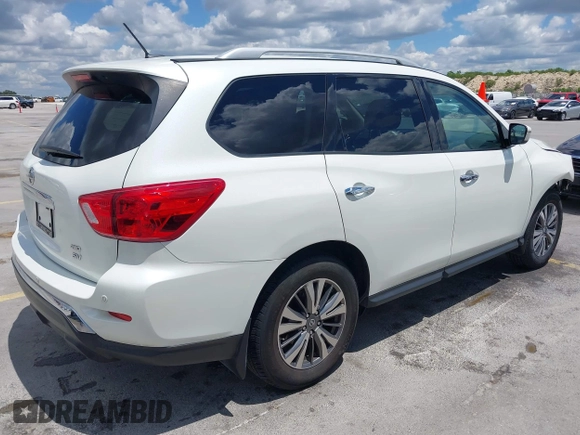2017 Nissan Pathfinder SL with VIN 5N1DR2MM9HC622361, listed as a IAAI auction lot 42238045 with 111,607 mi miles and . Bid and sale history available at DreamBid. Image 4.