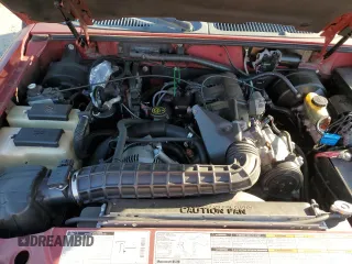 2000 Ford Explorer XLS z VIN 1FMZU72X7YUB64053, wystawiony jako Copart lot #53037485 z przebiegiem 197 312 mil mil oraz Szkody całkowita. Historia ofert i sprzedaży dostępna na DreamBid. Obrazek 13.