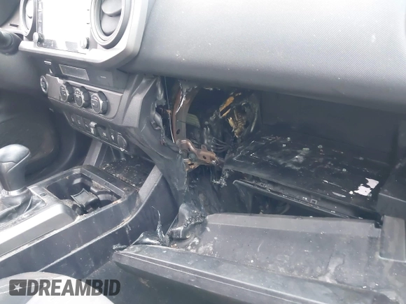2022 Toyota Tacoma SR5 с VIN 3TMBZ5DN5NM036496, выставлен на аукционе IAAI как лот 42489009 с пробегом 62 001 миль миль и . История ставок и продаж доступна на DreamBid. Изображение 6.