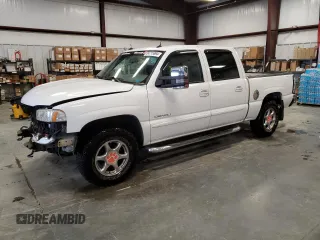 2005 GMC Sierra Denali z VIN 2GTEK63N651146747, wystawiony jako Copart lot #84715894 z przebiegiem 262 492 mil mil oraz Szkody całkowita. Historia ofert i sprzedaży dostępna na DreamBid. Obrazek 1.