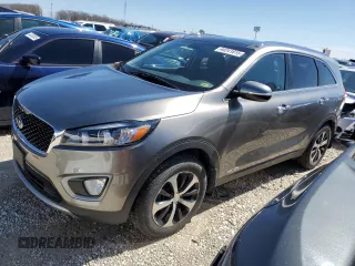 2016 Kia Sorento EX with VIN 5XYPHDA54GG129209, listed as a Copart auction lot 44241815 with 142,172 mi miles and Clean Title. Bid and sale history available at carsss.com. Image 1.