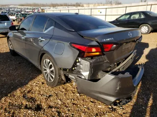 2019 Nissan Altima 2.5 S with VIN 1N4BL4BV0KC212310, listed as a Copart auction lot 57659390 with 39,289 mi miles and Salvage Title. Bid and sale history available at carsss.com. Image 3.
