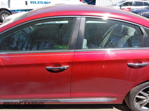 2015 Hyundai Sonata Sport with VIN 5NPE34AB6FH079884, listed as a IAAI auction lot 42045304 with 151,692 mi miles and . Bid and sale history available at carsss.com. Image 15.