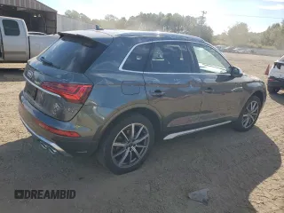 2021 Audi SQ5 Premium Plus with VIN WA1A4AFY1M2073202, listed as a Copart auction lot 75357073 with 39,697 mi miles. Bid and sale history available at carsss.com. Image 3.
