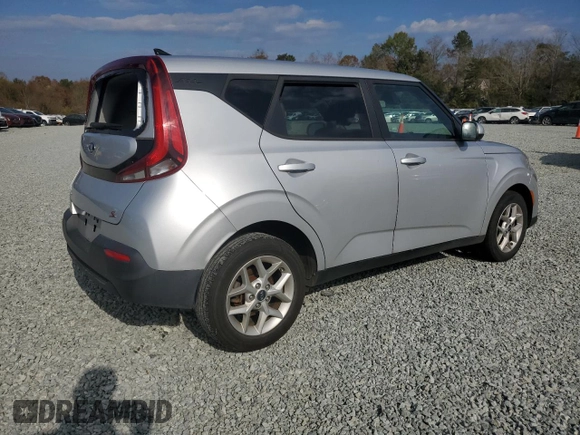 2020 Kia Soul X-Line with VIN KNDJ23AU8L7018713, listed as a Copart auction lot 79931594 with 102,902 mi miles and Salvage Title. Bid and sale history available at carsss.com. Image 3.