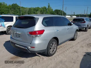 2014 Nissan Pathfinder SL with VIN 5N1AR2MN9EC673446, listed as a IAAI auction lot 39261668 with 125,419 mi miles and . Bid and sale history available at DreamBid. Image 4.